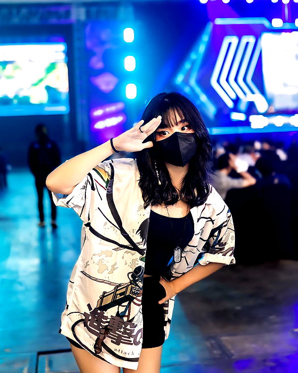 kitsunee.___ instagram image archive image
