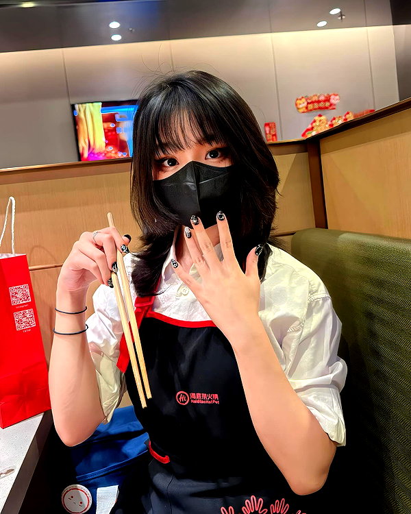 kitsunee.___ instagram image archive image