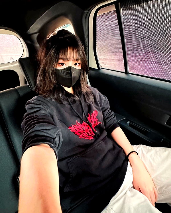 kitsunee.___ instagram image archive image