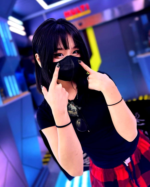 kitsunee.___ instagram image archive image