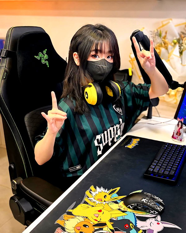 kitsunee.___ instagram image archive image