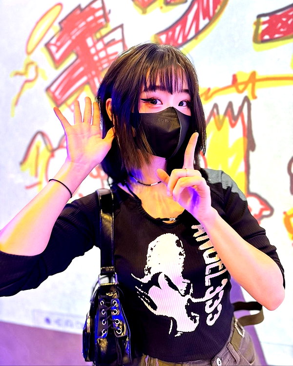 kitsunee.___ instagram image archive image