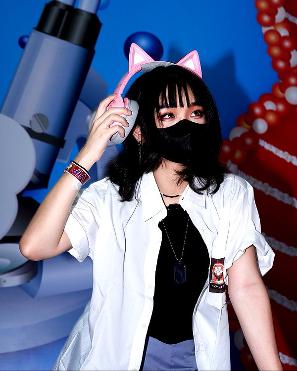 kitsunee.___ instagram image archive image