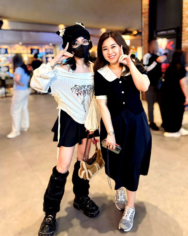 kitsunee.___ instagram image archive image