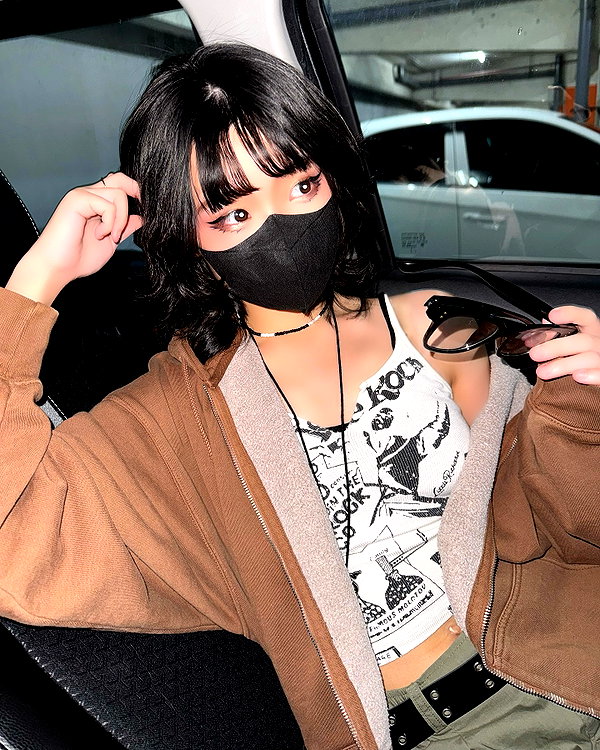 kitsunee.___ instagram image archive image