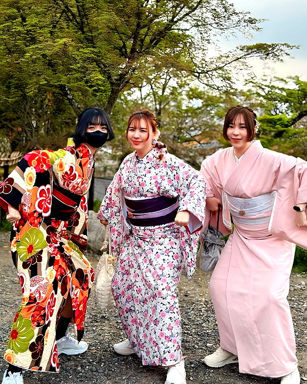 kitsunee.___ instagram image archive image