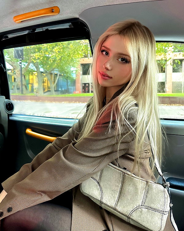 kittymerritt instagram image archive image