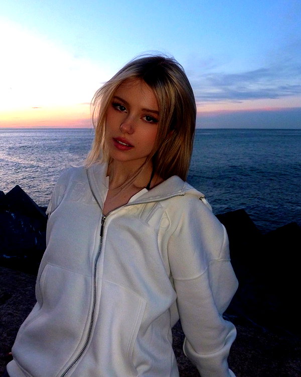 kittymerritt instagram image archive image