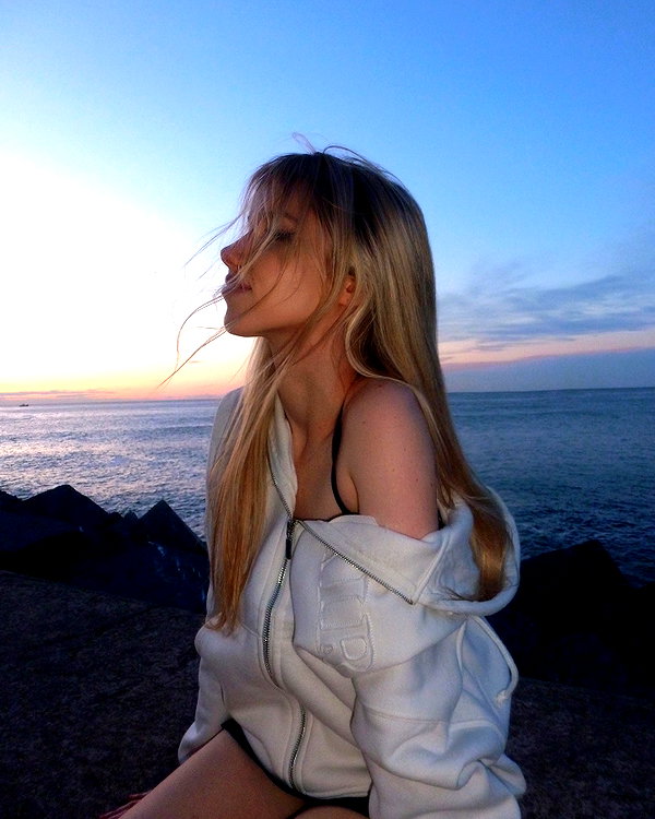 kittymerritt instagram image archive image