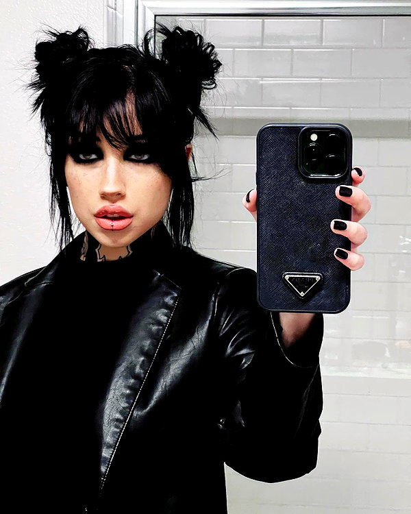 kornstarbaby instagram image archive image