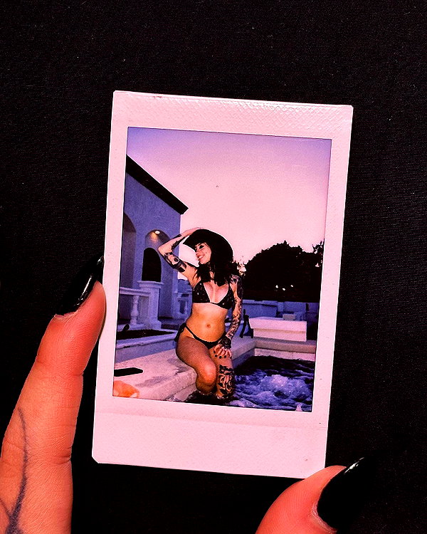 kornstarbaby instagram image archive image