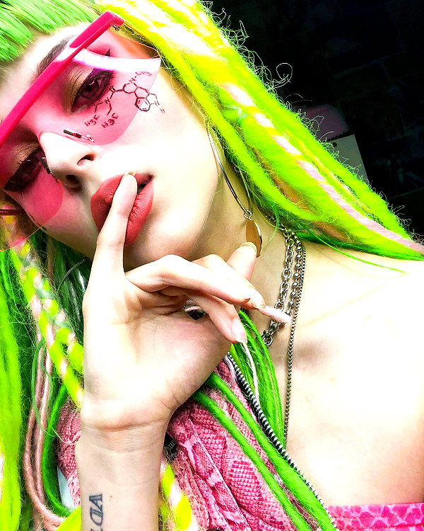 kriiizellda instagram image archive image