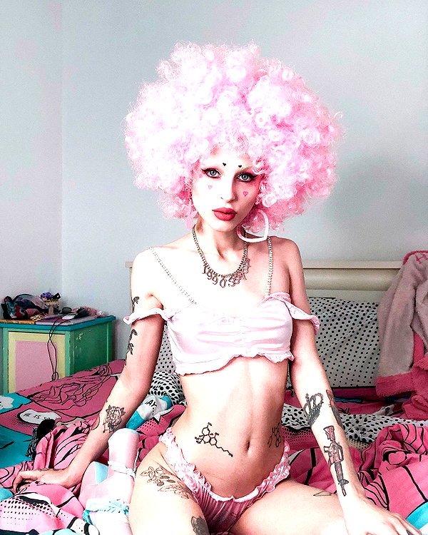 kriiizellda instagram image archive image