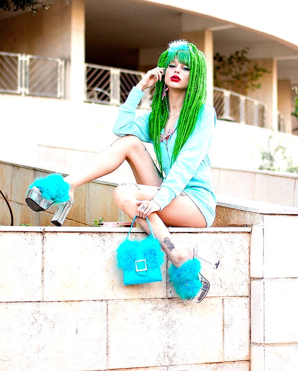kriiizellda instagram image archive image