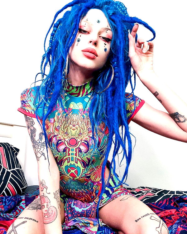 kriiizellda instagram image archive image