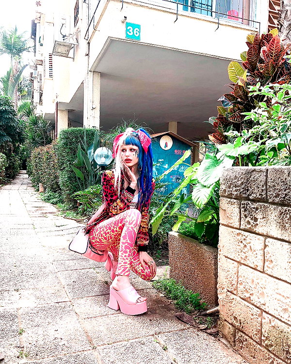 kriiizellda instagram image archive image