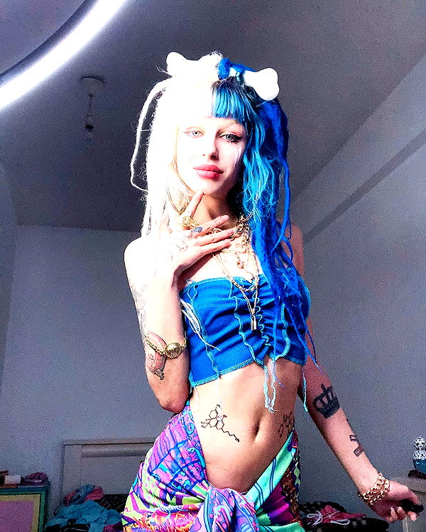 kriiizellda instagram image archive image