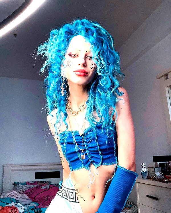 kriiizellda instagram image archive image