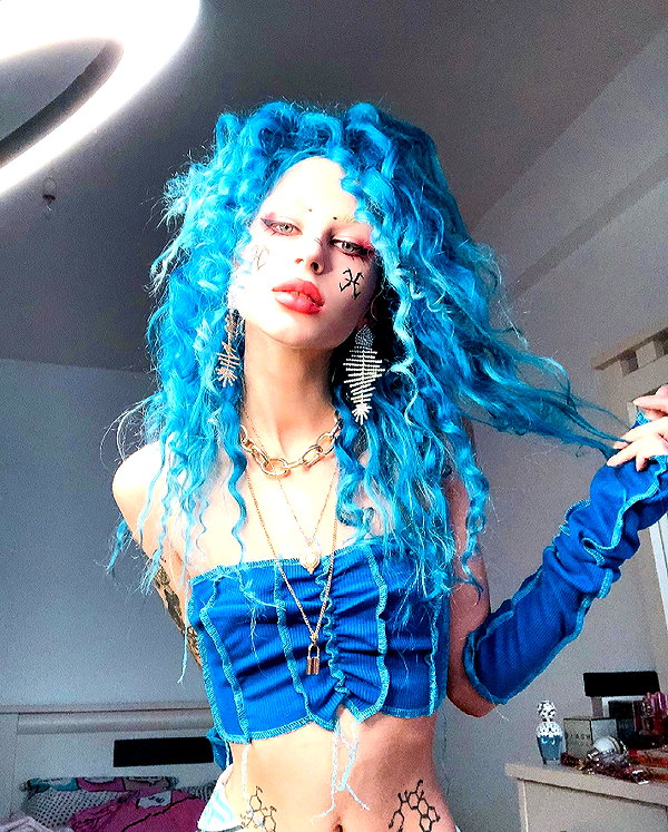 kriiizellda instagram image archive image