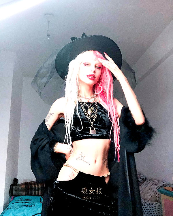 kriiizellda instagram image archive image