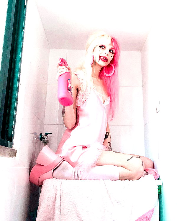 kriiizellda instagram image archive image