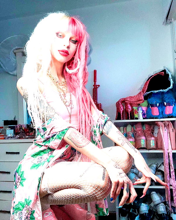 kriiizellda instagram image archive image