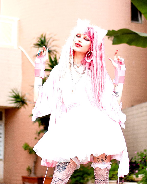 kriiizellda instagram image archive image