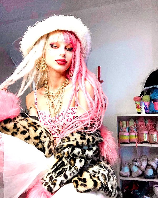 kriiizellda instagram image archive image