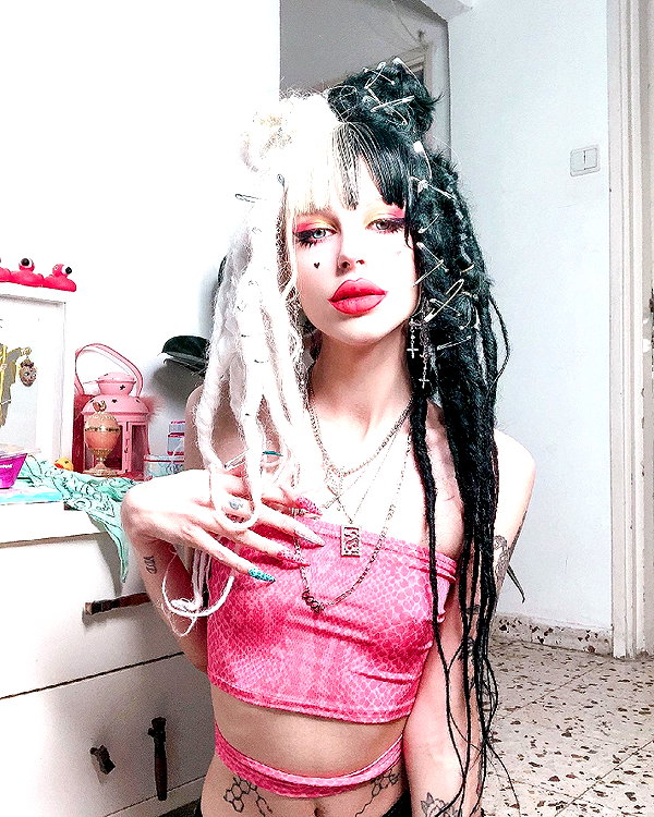 kriiizellda instagram image archive image