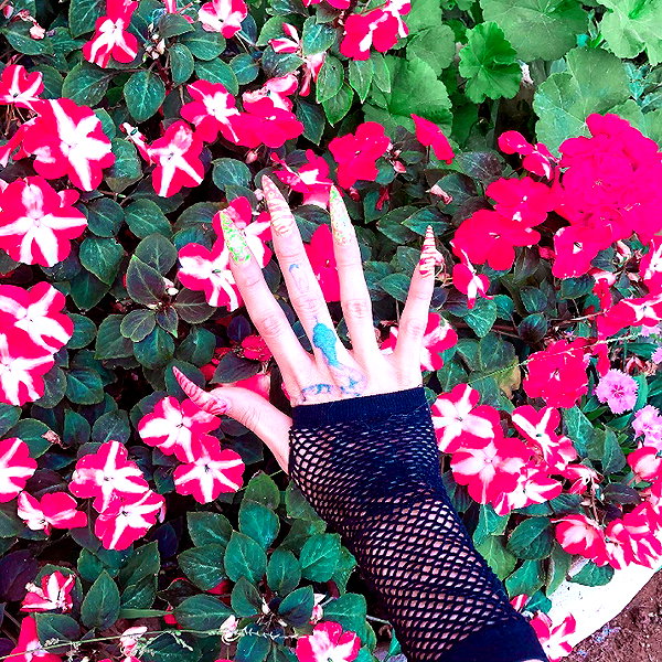 kriiizellda instagram image archive image