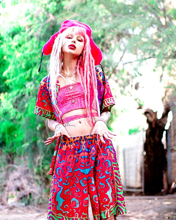 kriiizellda instagram image archive image
