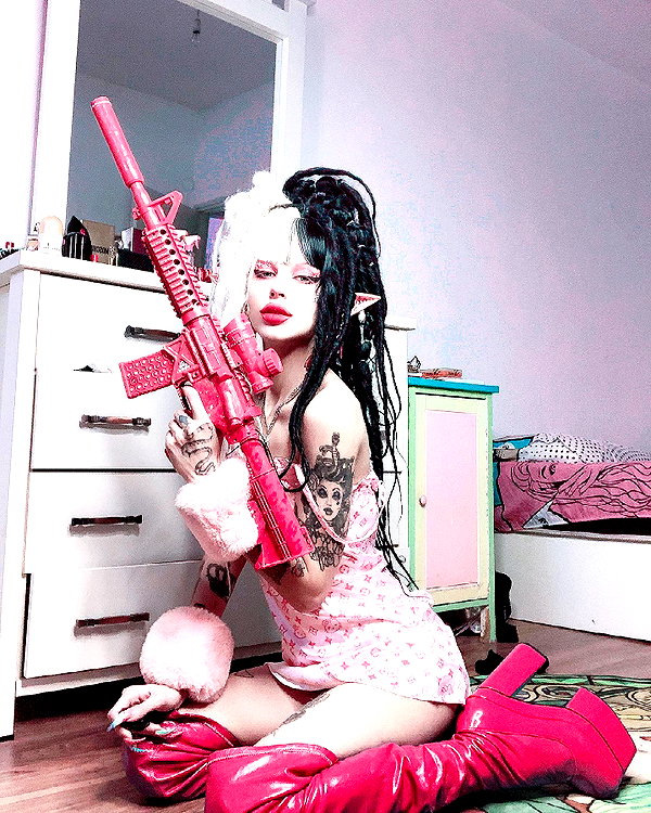 kriiizellda instagram image archive image