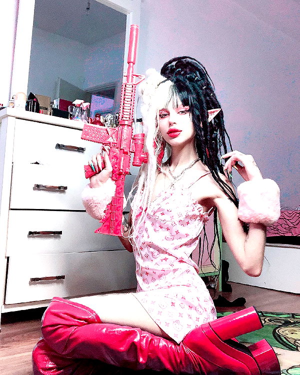 kriiizellda instagram image archive image