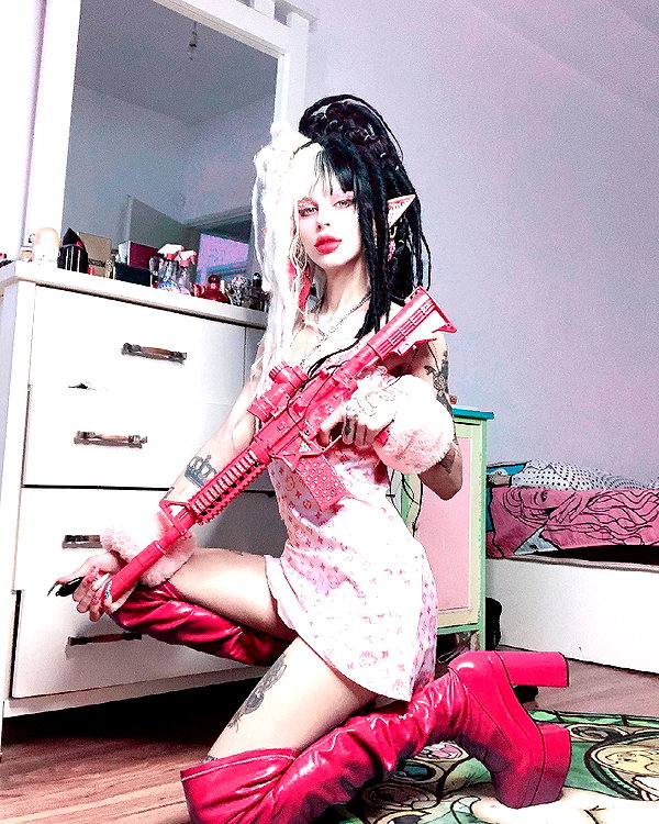 kriiizellda instagram image archive image