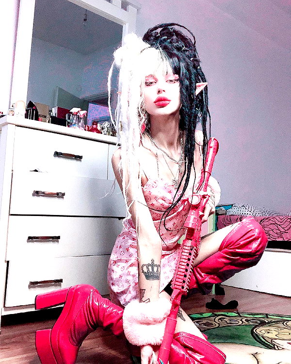 kriiizellda instagram image archive image