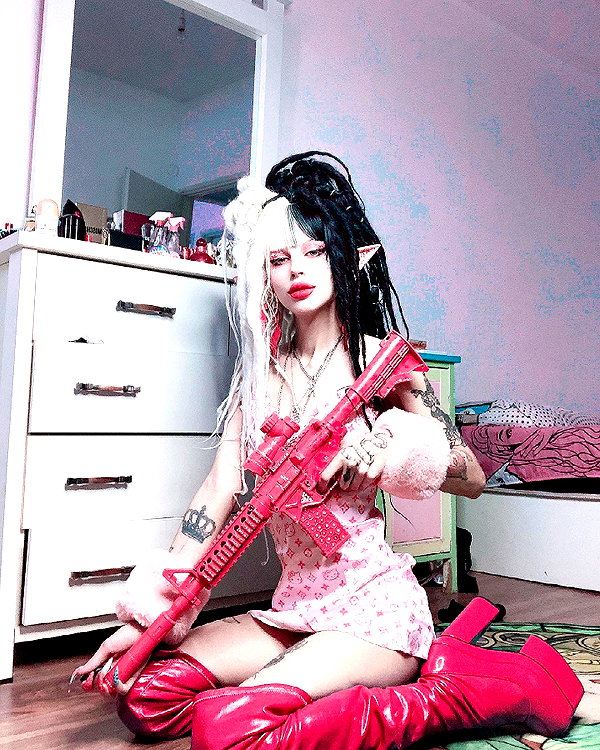 kriiizellda instagram image archive image