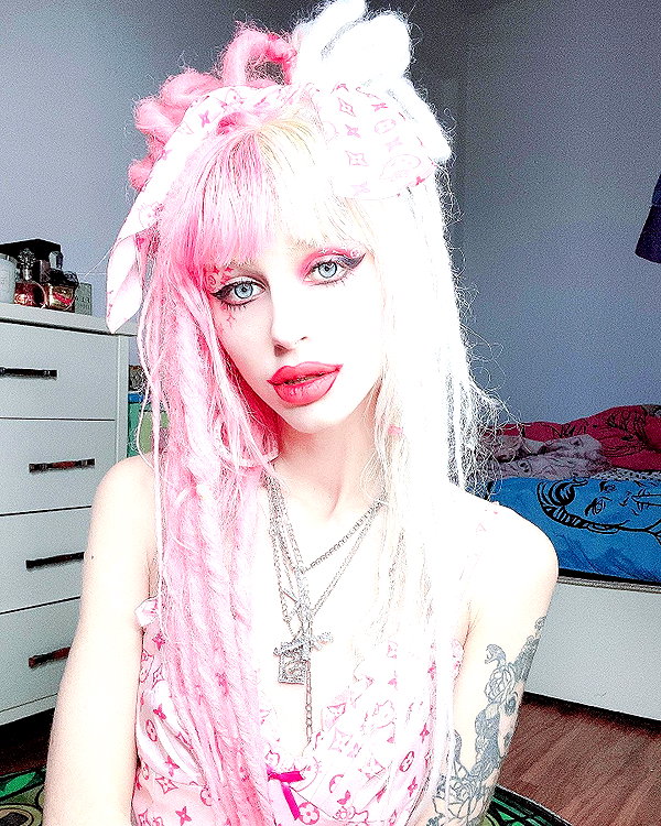 kriiizellda instagram image archive image