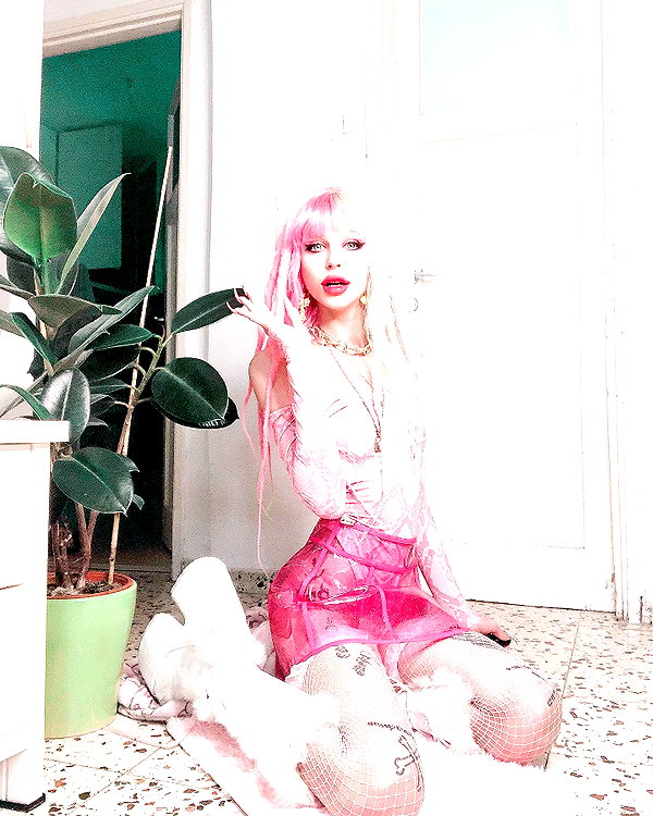 kriiizellda instagram image archive image