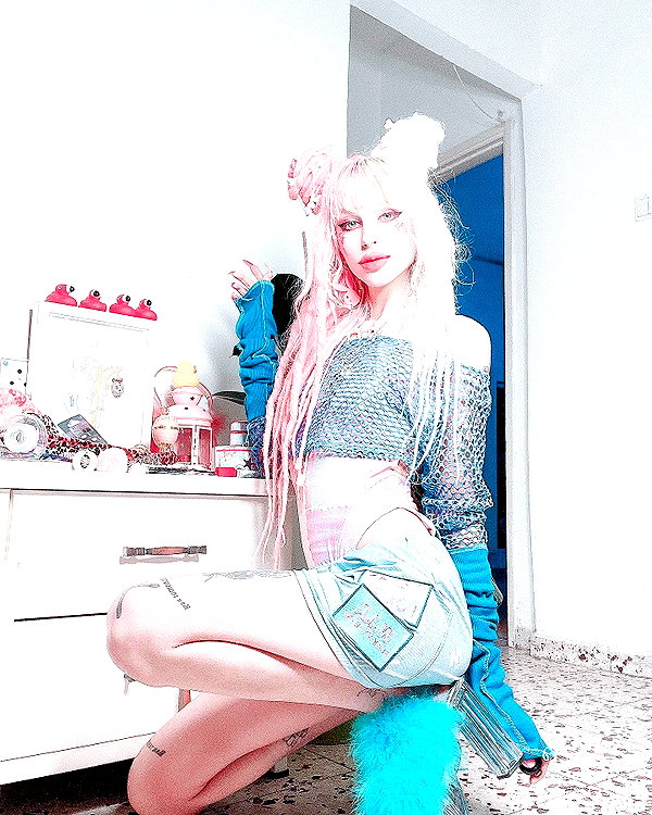 kriiizellda instagram image archive image
