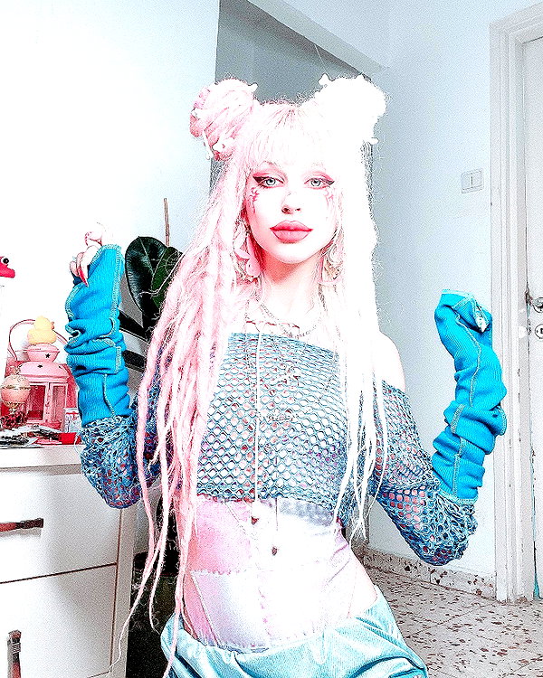 kriiizellda instagram image archive image
