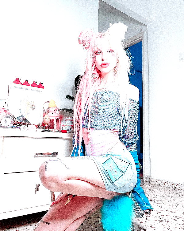 kriiizellda instagram image archive image