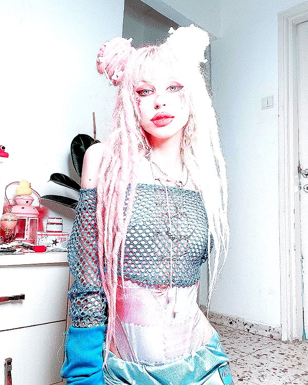 kriiizellda instagram image archive image