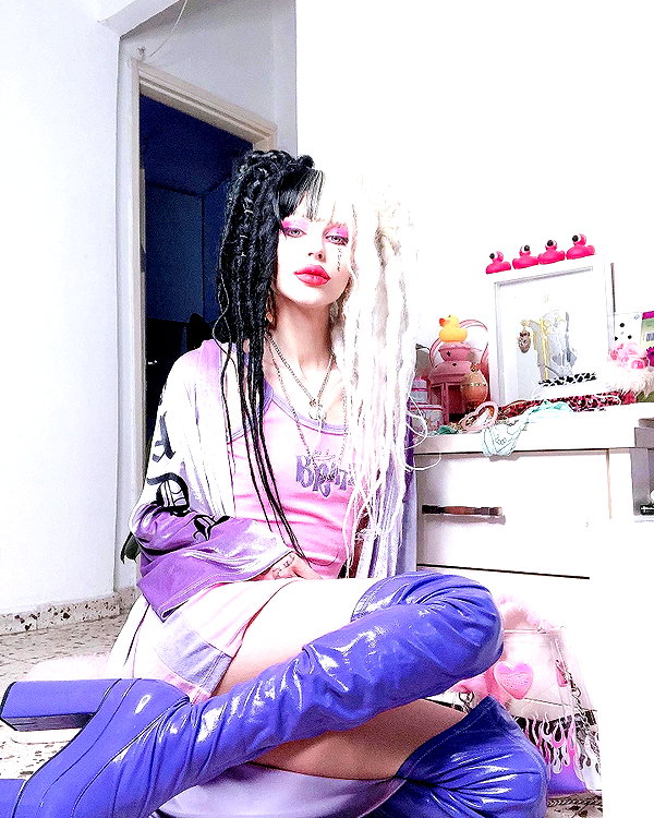 kriiizellda instagram image archive image