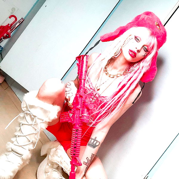 kriiizellda instagram image archive image