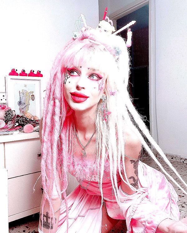 kriiizellda instagram image archive image