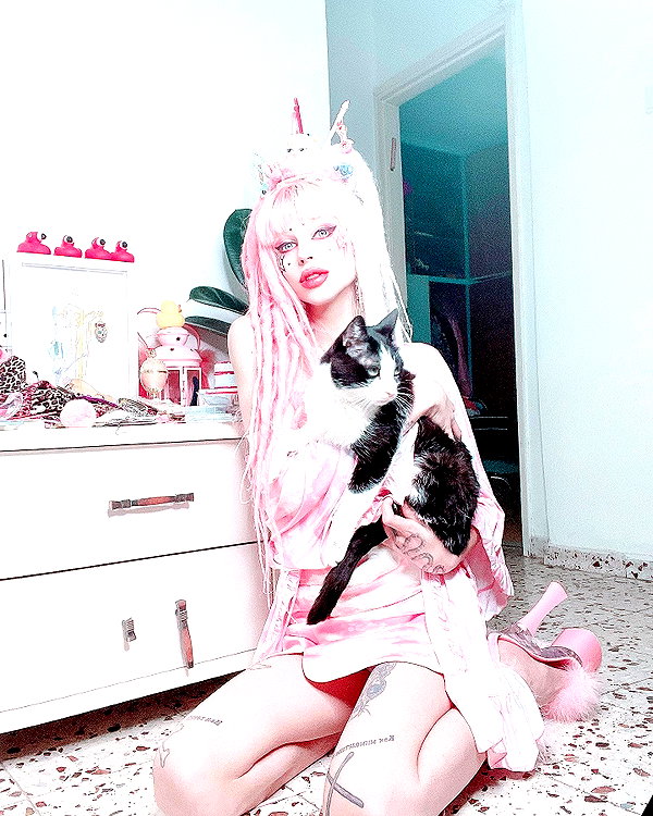 kriiizellda instagram image archive image