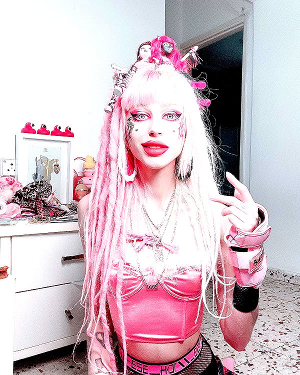kriiizellda instagram image archive image