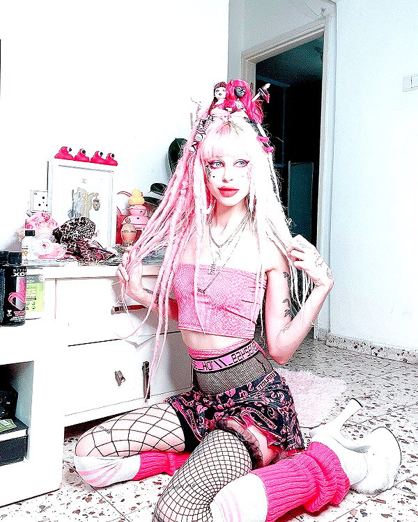 kriiizellda instagram image archive image