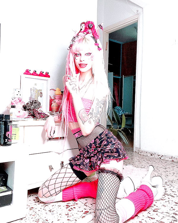 kriiizellda instagram image archive image