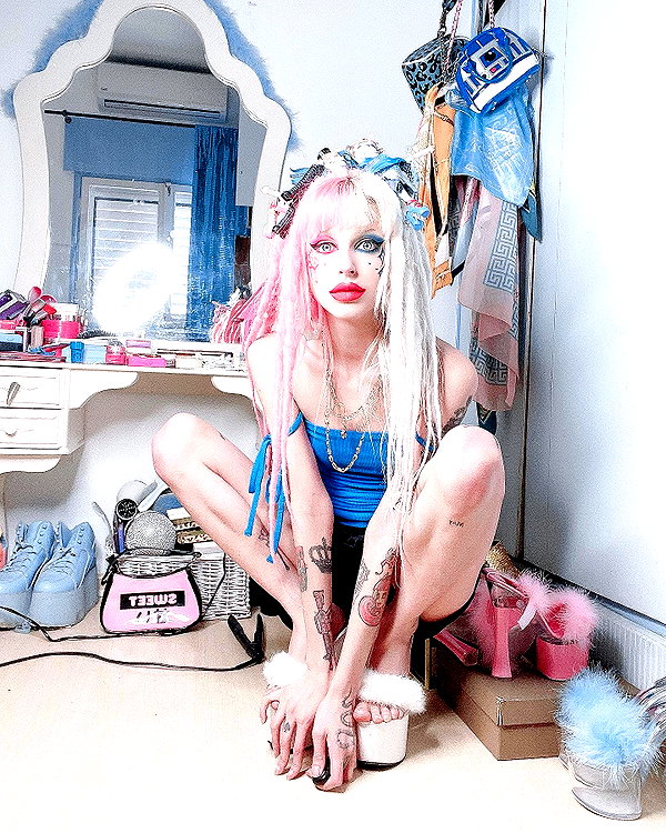 kriiizellda instagram image archive image